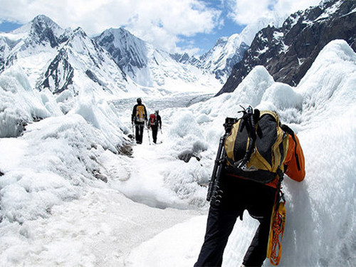 Tập trên độ cao lớn. Xem thêm: Điểm danh các loại củ quả ăn nhiều dễ nhiễm độc Tập trên độ cao lớn. Xem thêm: Điểm danh các loại củ quả ăn nhiều dễ nhiễm độc