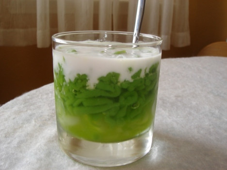 Chè đậu xanh, đậu đỏ, đậu đen: Đậu xanh 20g, đậu đỏ 20g, đậu đen 20g. Nấu chè ăn. Xem thêm: Cảnh báo chị,em nội trợ: độc tố nguy hiểm "ẩn mình" trong thực phẩm / Hoa Ngọc Lan - "Thầy thuốc" chữa bệnh hiệu quả, bạn đã biết? Chè đậu xanh, đậu đỏ, đậu đen: Đậu xanh 20g, đậu đỏ 20g, đậu đen 20g. Nấu chè ăn. Xem thêm: Cảnh báo chị,em nội trợ: độc tố nguy hiểm "ẩn mình" trong thực phẩm / Hoa Ngọc Lan - "Thầy thuốc" chữa bệnh hiệu quả, bạn đã biết?