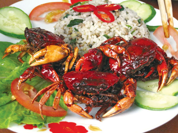 Chữa trẻ nhỏ còi xương, chậm biết đi: Cua đồng làm sạch, bỏ chân, càng, mai, yếm, rang nhỏ lửa cho vàng và khô, tán bột. Dùng 15 g - 20 g khuấy với bột gạo, cho trẻ ăn trong ngày. (Ảnh: In) Xem thêm: Cảm kích: Cùng ăn, cùng ở với dân vùng có bệnh viêm da lạ Chữa trẻ nhỏ còi xương, chậm biết đi: Cua đồng làm sạch, bỏ chân, càng, mai, yếm, rang nhỏ lửa cho vàng và khô, tán bột. Dùng 15 g - 20 g khuấy với bột gạo, cho trẻ ăn trong ngày. (Ảnh: In) Xem thêm: Cảm kích: Cùng ăn, cùng ở với dân vùng có bệnh viêm da lạ