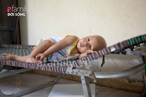 Tuổi thơ em là gắn chặt với bệnh viện. Xem thêm: 13 lời khuyên để bạn có giấc ngủ sâu