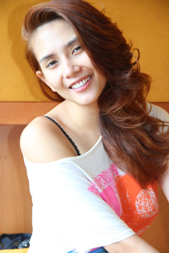 (Ảnh: XZ) Xem thêm: Những kiểu trang điểm nude đáng học hỏi nhất/ Cận cảnh: "Thảm họa" thời trang trên thảm đỏ của Sao (Ảnh: XZ) Xem thêm: Những kiểu trang điểm nude đáng học hỏi nhất/ Cận cảnh: "Thảm họa" thời trang trên thảm đỏ của Sao