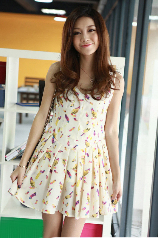 Lời nhận xét đó không chỉ dành riêng cho floral print mà còn nhiều kiểu họa tiết khác.(Ảnh: iOne) Xem thêm: 'Búp bê' Mỹ Duyên: nhan sắc một thời để nhớ... Lời nhận xét đó không chỉ dành riêng cho floral print mà còn nhiều kiểu họa tiết khác.(Ảnh: iOne) Xem thêm: 'Búp bê' Mỹ Duyên: nhan sắc một thời để nhớ...