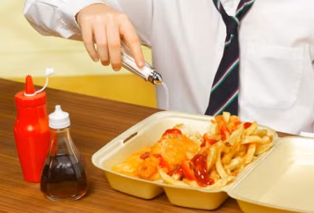 Theo các nghiên cứu y học gần đây, một trong những nguyên nhân chính làm bệnh tim mạch tăng cao là do thói quen ăn mặn thường ngày trong cuộc sống.