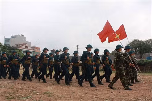 Hành quân ra thao trường