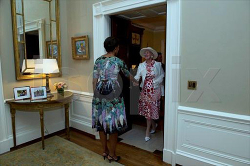 Xem thêm:Chọn váy cho cô nàng công sở cá tính Xem thêm:Chọn váy cho cô nàng công sở cá tính