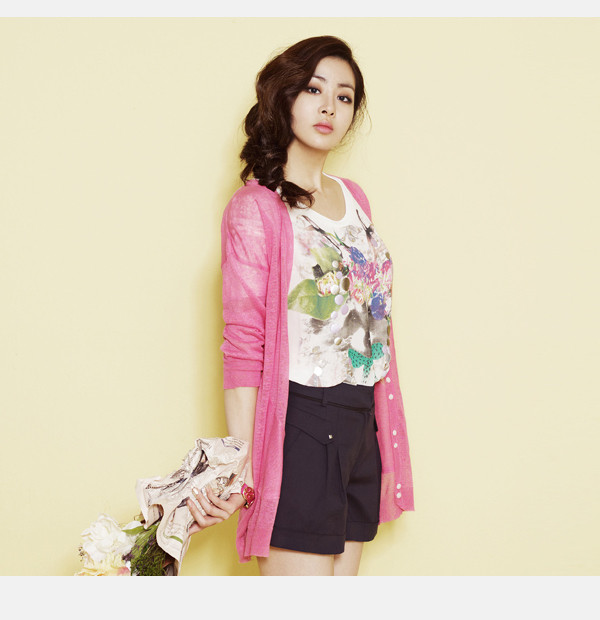 Kang So Ra lọt top "tiểu mỹ nữ Hàn Quốc", tuy nhiên, đôi mắt hơi sếc và vẻ lạnh lùng của Kang So Ra không lấy lòng được công chúng. Theo bạn, ai có khả năng sẽ soán ngôi Kim Tae Hee? (Ảnh HB) Xem thêm: Cơn sốt 'thiên sứ 9X': Đẹp như mỹ nhân cổ trang Trung Hoa Kang So Ra lọt top "tiểu mỹ nữ Hàn Quốc", tuy nhiên, đôi mắt hơi sếc và vẻ lạnh lùng của Kang So Ra không lấy lòng được công chúng. Theo bạn, ai có khả năng sẽ soán ngôi Kim Tae Hee? (Ảnh HB) Xem thêm: Cơn sốt 'thiên sứ 9X': Đẹp như mỹ nhân cổ trang Trung Hoa