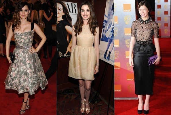 5. Váy: ngoài 3 kiểu váy midi xếp ly, váy hình quả chuông, chân váy bút chì như hình trên, thể loại váy retro còn váy suông oversized, peplum... Xem thêm: Cách để Kiều nữ công sở thanh lịch, quyến rũ hơn