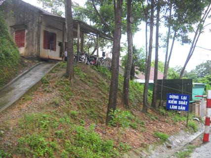 Hiện trường nơi Niên hành hung tổ công tác