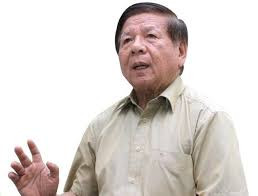 PGS. Trần Xuân Nhĩ kiến nghị nên rút ngắn thời gian học phổ thông còn 11 năm. PGS. Trần Xuân Nhĩ kiến nghị nên rút ngắn thời gian học phổ thông còn 11 năm.