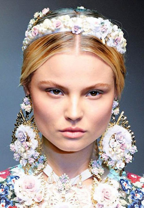 Hoa nổi từ vải và nhựa đẹp thật ấn tượng