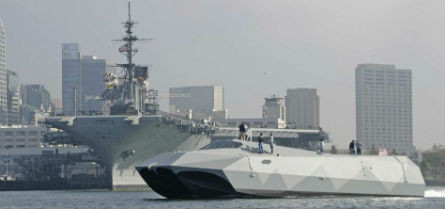 Tàu này còn có thể mang theo thiết bị tự động dưới nước (AUV), boong tàu phía đuôi còn có thể tiếp nhận trực thăng không người lái để thực hiện những nhiệm vụ khác nhau.