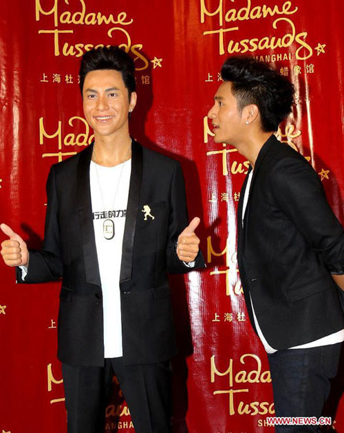 Tượng sáp của Trần Khôn. Tượng sáp của Trần Khôn.