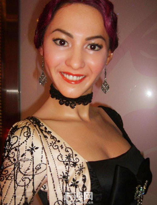 Tượng sáp của Trương Bá Chi rất quyến rũ. Tượng sáp của Trương Bá Chi rất quyến rũ.