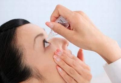 Sẽ rất nguy hiểm nếu tự ý dùng thuốc nhỏ mắt có chứa corticoid khi bị đau mắt. Sẽ rất nguy hiểm nếu tự ý dùng thuốc nhỏ mắt có chứa corticoid khi bị đau mắt.