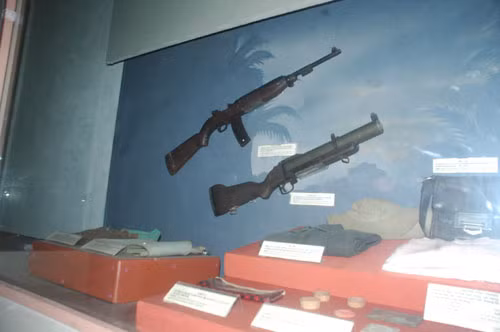 Một số vũ khí do lực lượng công an thu giữ và sử dụng trong thời kỳ 1954 – 1975.