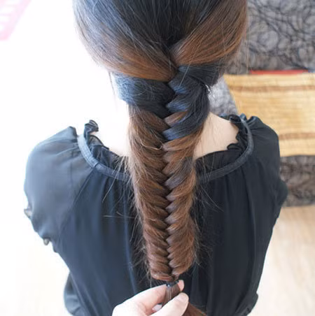 Khi tết đến phần đuôi lấy chun buộc lại