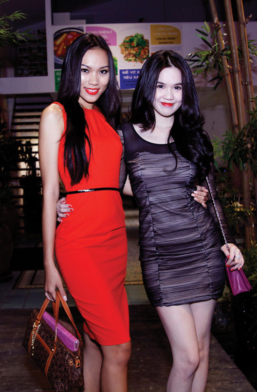 Ngoài công việc, Diệu Huyền và Ngọc Trinh còn là bạn thân.