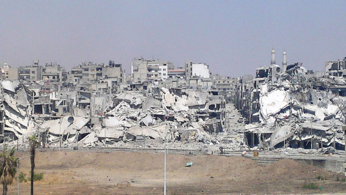 Quang cảnh đổ nát vì đạn pháo ở Juret al-Shayah, Homs hôm 16/7/2012. Quang cảnh đổ nát vì đạn pháo ở Juret al-Shayah, Homs hôm 16/7/2012.