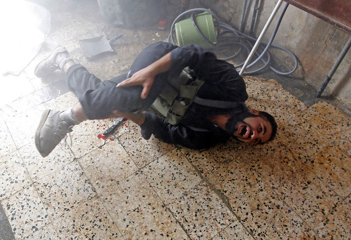 Syria đổ nát, tan hoang, chết chóc và đau thương vì nội chiến những ngày tháng 7, tháng 8/2012 Syria đổ nát, tan hoang, chết chóc và đau thương vì nội chiến những ngày tháng 7, tháng 8/2012