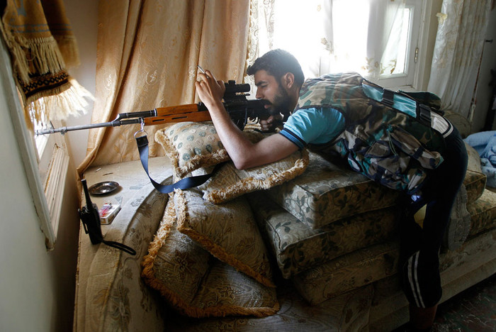 Syria đổ nát, tan hoang, chết chóc và đau thương vì nội chiến những ngày tháng 7, tháng 8/2012 Syria đổ nát, tan hoang, chết chóc và đau thương vì nội chiến những ngày tháng 7, tháng 8/2012