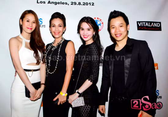 Thái Hà, người đẹp Diễm My, Ngọc Trinh và Khắc Tiệp. Thái Hà, người đẹp Diễm My, Ngọc Trinh và Khắc Tiệp.