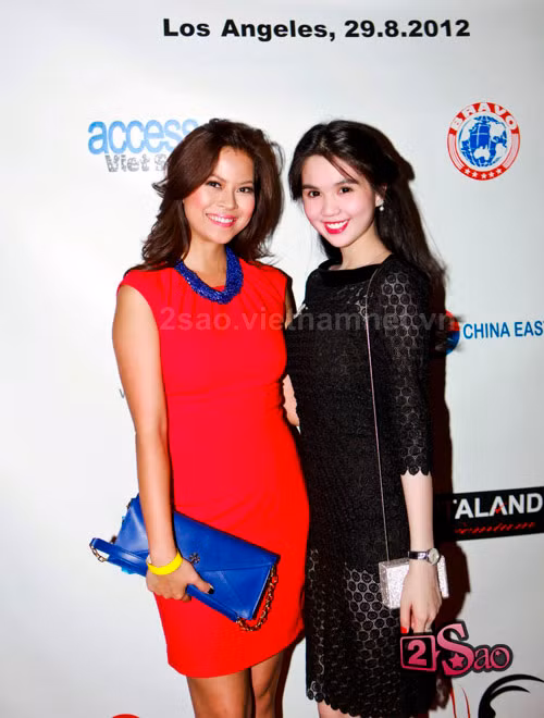 Ngọc Trinh và Miss VN USA 2006 Thiên Trang. Ngọc Trinh và Miss VN USA 2006 Thiên Trang.