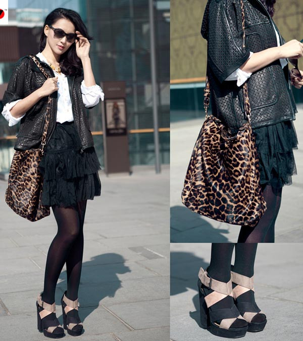 Phong cách quen thuộc của nhiều bạn gái trong nắng thu vàng. Phong cách quen thuộc của nhiều bạn gái trong nắng thu vàng.