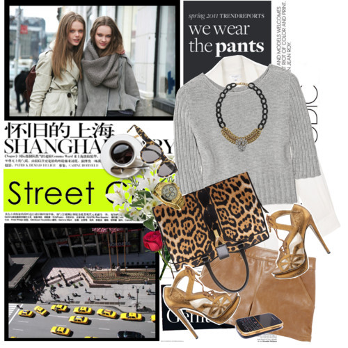 Còn nếu muốn trẻ trung hơn, hãy học cách mix cùng crop-top và phụ kiện da báo ăn ý như Whitney Port.