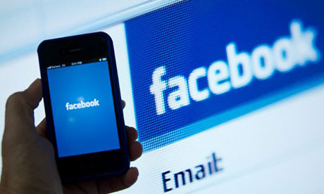 8,7% trong số 955 triệu tài khoản người dùng trên toàn cầu của Facebook là tài khoản trùng lặp, tài khoản cho vật nuôi và để gửi thư rác. (Ảnh: The Guardian) 8,7% trong số 955 triệu tài khoản người dùng trên toàn cầu của Facebook là tài khoản trùng lặp, tài khoản cho vật nuôi và để gửi thư rác. (Ảnh: The Guardian)