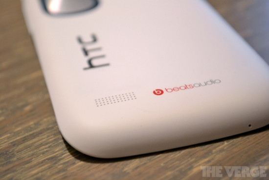 Hệ thống âm thanh Beats Audio cung cấp chất lượng xuất sắc.