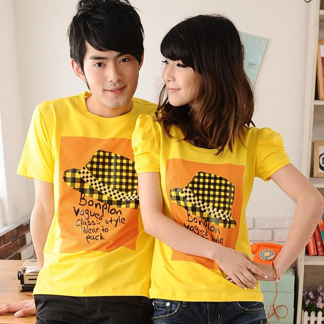 Màu vàng tươi sáng và tôn da.