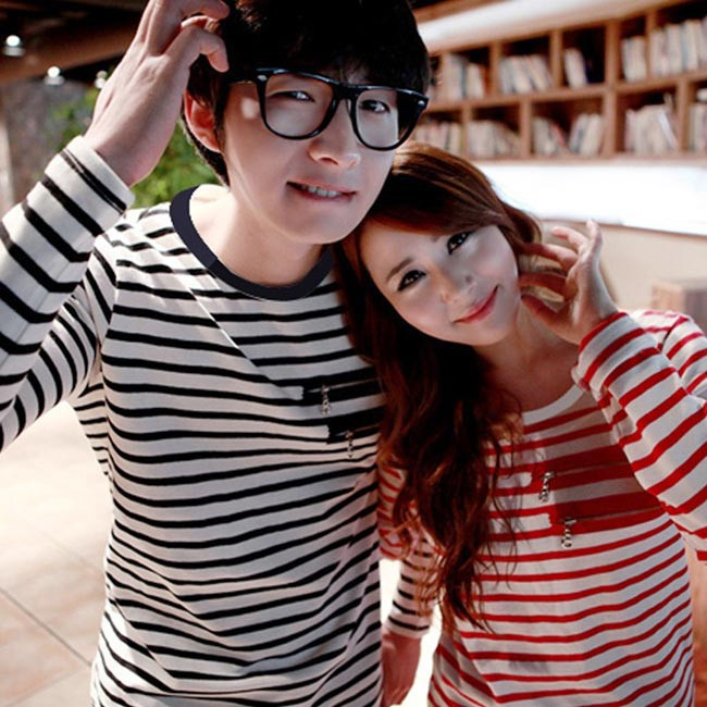 Chàng một màu, nàng một màu, nhưng hai ta đang thuộc về nhau.