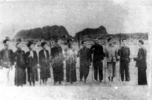 Đội tự vệ đỏ ở Hòa Quân – Đông Sớ - Nghệ An trong cao trào Xô Viết Nghệ - Tĩnh 1930 – 1931. Đội tự vệ đỏ ở Hòa Quân – Đông Sớ - Nghệ An trong cao trào Xô Viết Nghệ - Tĩnh 1930 – 1931.