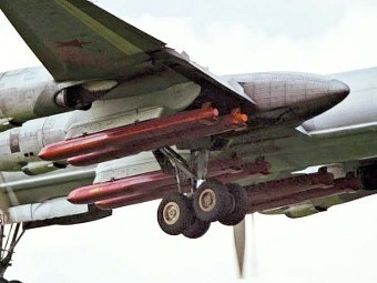 Máy bay ném bom chiến lược Tu-95MS và Tu-160 sẽ được trang bị tên lửa hành trình Kh-102. Máy bay ném bom chiến lược Tu-95MS và Tu-160 sẽ được trang bị tên lửa hành trình Kh-102.