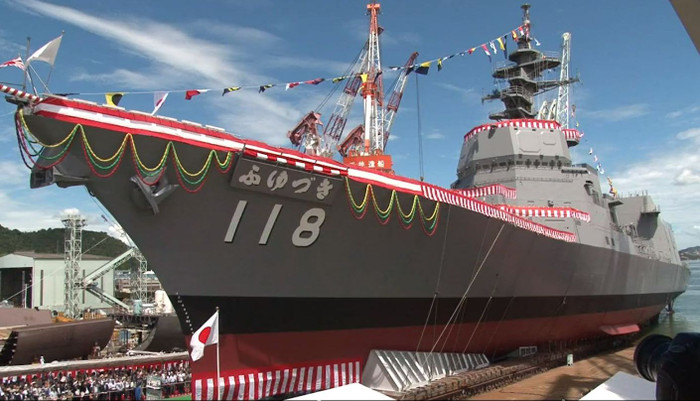 Trước đó, tàu khu trục lớp Akizuki đầu tiên, tàu DD-115 đã gia nhập vào Lực lượng Phòng vệ bờ biển Nhật Bản vào ngày 14/3/2012 (khởi đóng ngày 17/7/2009 tại xưởng đóng tàu Mitsubishi Heavy Industries ở Nagasaki, hạ thủy ngày 13/10/2010). Con tàu Akizuki thứ hai, tàu DD-16 Terizuki đã được hạ thủy vào ngày 15/9/2011 và dự kiến sẽ gia nhập vào Lực lượng Phòng vệ bờ biển Nhật Bản vào năm 2013. Trước đó, tàu khu trục lớp Akizuki đầu tiên, tàu DD-115 đã gia nhập vào Lực lượng Phòng vệ bờ biển Nhật Bản vào ngày 14/3/2012 (khởi đóng ngày 17/7/2009 tại xưởng đóng tàu Mitsubishi Heavy Industries ở Nagasaki, hạ thủy ngày 13/10/2010). Con tàu Akizuki thứ hai, tàu DD-16 Terizuki đã được hạ thủy vào ngày 15/9/2011 và dự kiến sẽ gia nhập vào Lực lượng Phòng vệ bờ biển Nhật Bản vào năm 2013.