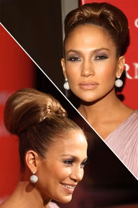 Jennifer Lopez với mái tóc búi cao.