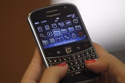 4. BlackBerry (2003)