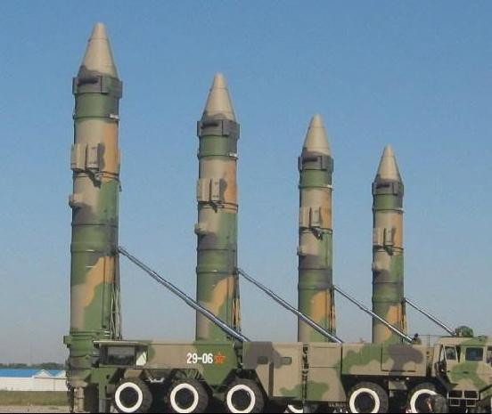 Trung Quốc đã sở hữu "sát thủ tàu sân bay" - tên lửa DF-21D. Trung Quốc đã sở hữu "sát thủ tàu sân bay" - tên lửa DF-21D.
