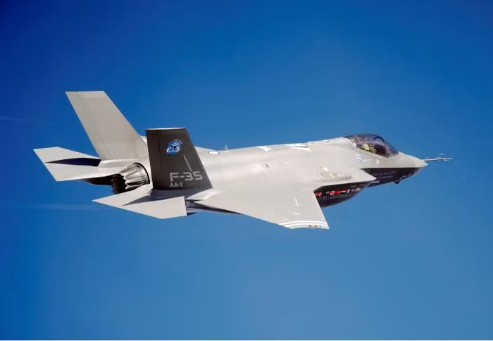 Máy bay tấn công liên hợp tàng hình F-35 của Quân đội Mỹ, sẽ được triển khai ở sân bay Iwakuni, Nhật Bản vào năm 2017.