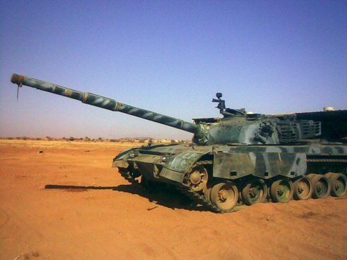 Quân đội Sudan trang bị xe tăng chiến đấu Type 96 do Trung Quốc sản xuất. Quân đội Sudan trang bị xe tăng chiến đấu Type 96 do Trung Quốc sản xuất.