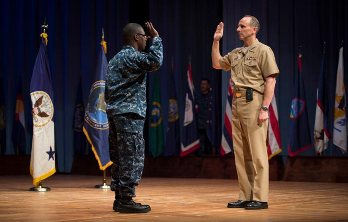 Tổ chức nghi lễ trao thưởng