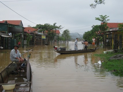 Nhiều khu đã bị chia cắt hoàn toàn với bên ngoài.