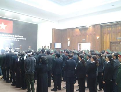 Phía trong hội trường UBND tỉnh Quảng Bình... Phía trong hội trường UBND tỉnh Quảng Bình...