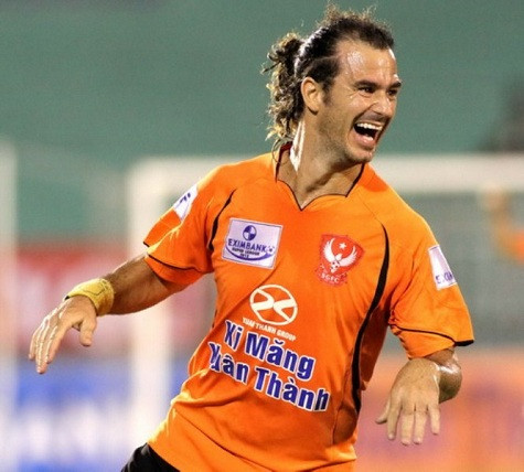 Tiền đạo nhập tịch Huỳnh Kesley có cơ hội đoạt QBV Việt Nam 2011