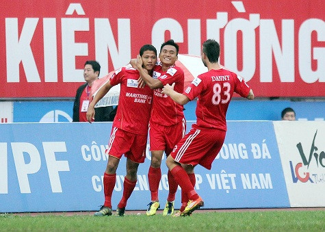 CLB Becamex Bình Dương giành được cú đúp giải thưởng trong tháng 3