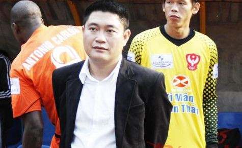 Bầu Thụy phải chờ ít nhất là đến hết mùa giải năm nay mới có thể thực hiện việc đổi tên đội bóng