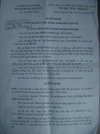 Quyết định thu hồi giấy chứng nhận quyền sử dụng đất cấp sai cho bà Hiệp của UBND huyện Hưng Nguyên Quyết định thu hồi giấy chứng nhận quyền sử dụng đất cấp sai cho bà Hiệp của UBND huyện Hưng Nguyên