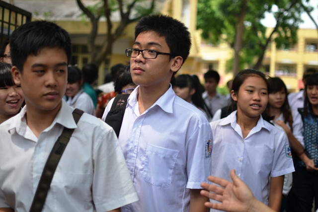 Nhiều thí sinh ấn tượng với câu 3 trong phần II hỏi về tình yêu biển đảo. Ảnh Xuân Trung Nhiều thí sinh ấn tượng với câu 3 trong phần II hỏi về tình yêu biển đảo. Ảnh Xuân Trung