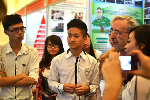 Giới thiệu về Đề án chống tiêu cực với khách nước ngoài. Ảnh Xuân Trung