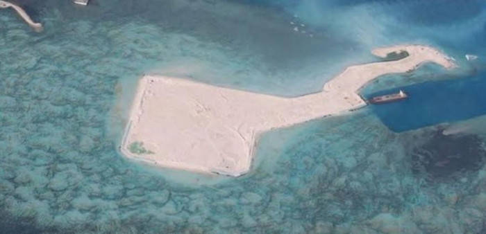 Hình ảnh đá Gaven ngày 18 tháng 7 năm 2014 trên mạng "Quan sát" Trung Quốc ngày 30 tháng 8 năm 2014 Hình ảnh đá Gaven ngày 18 tháng 7 năm 2014 trên mạng "Quan sát" Trung Quốc ngày 30 tháng 8 năm 2014